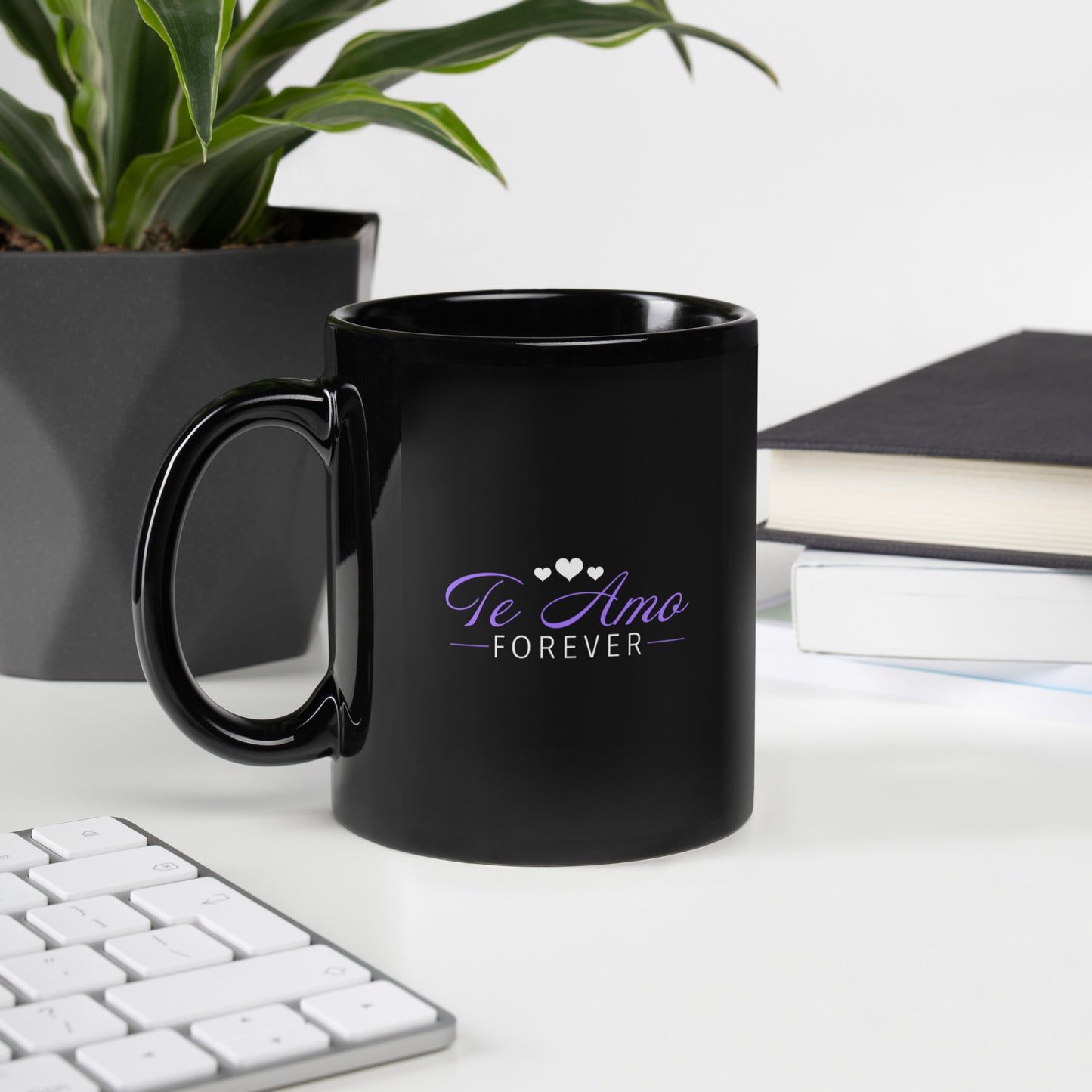 Te Amo Forever Black Glossy Mug.